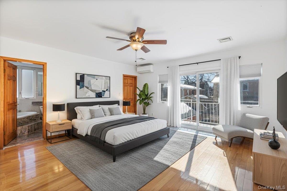 Single Family 9th  Queens, NY 11357, MLS-960348-26