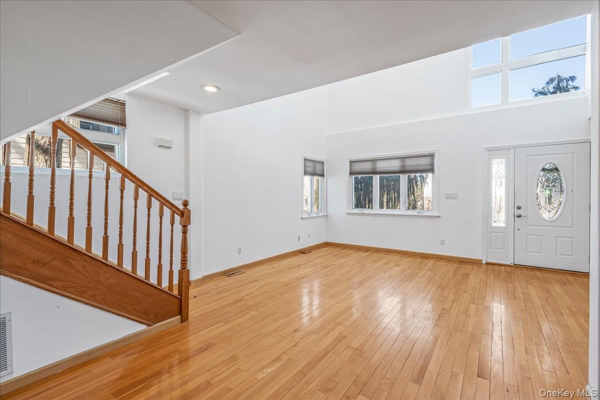 Single Family 9th  Queens, NY 11357, MLS-960348-4