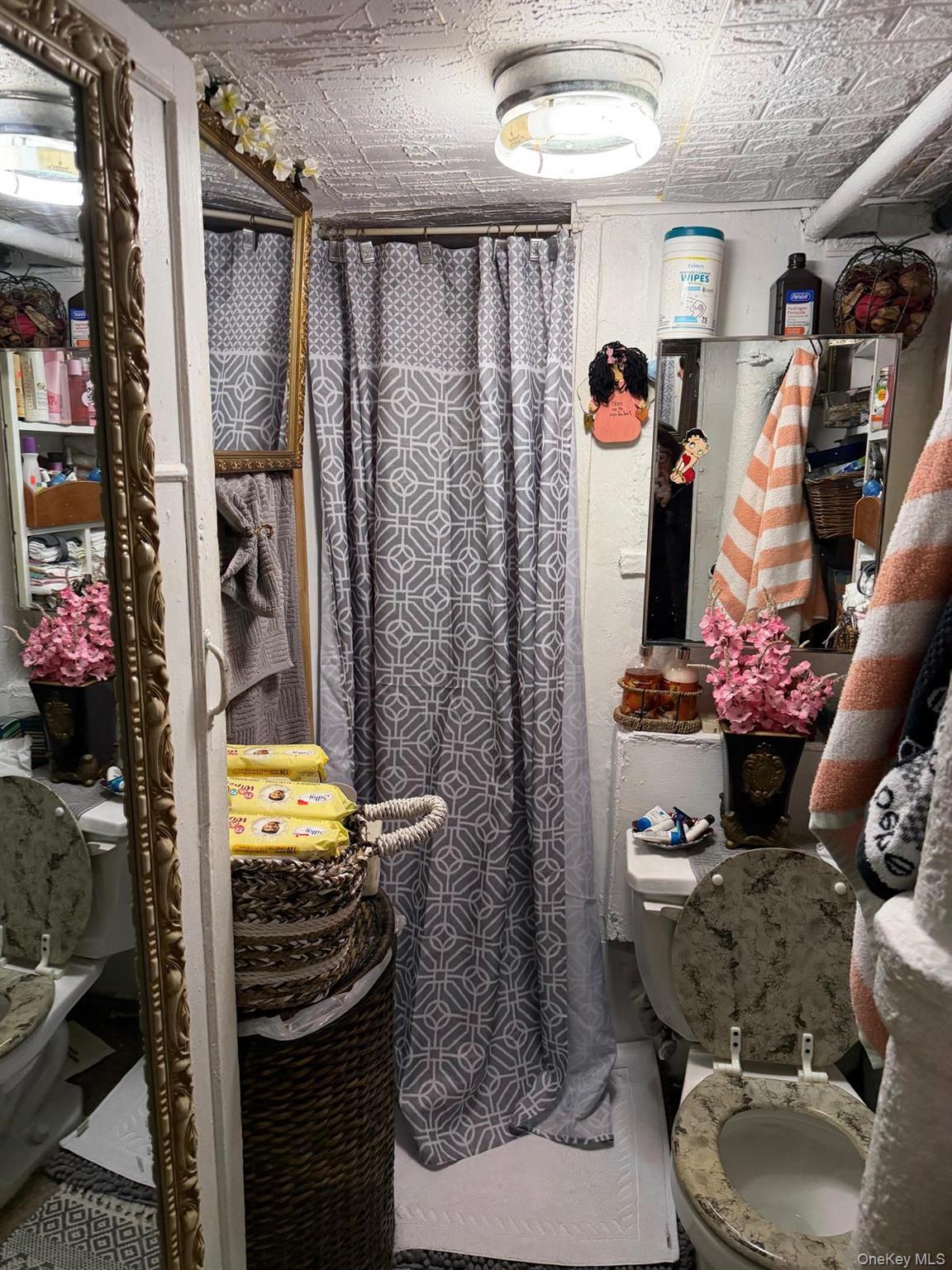 Single Family 47th  Queens, NY 11368, MLS-960349-19