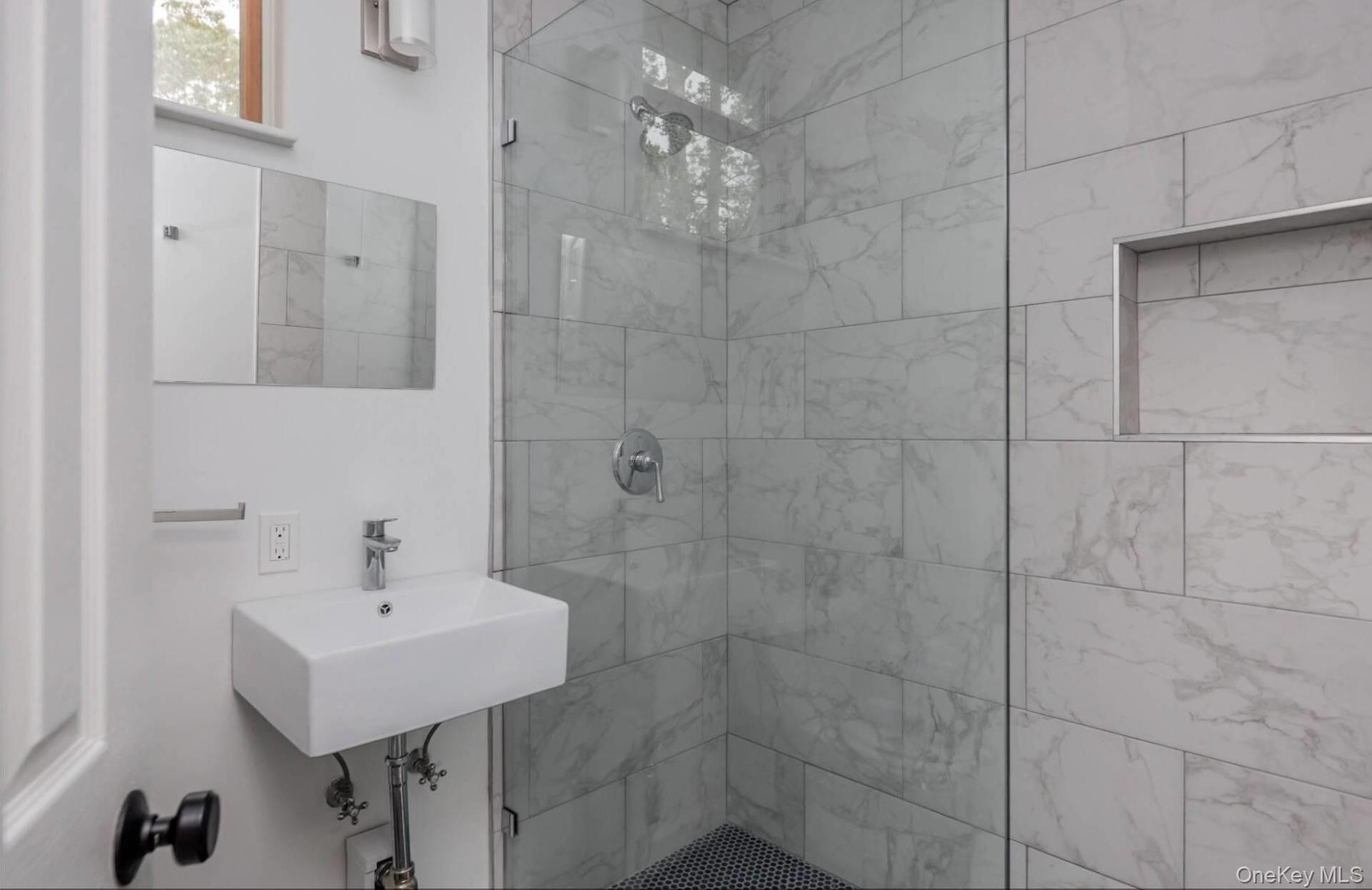 Single Family Sherwood Road Suffolk County, NY 11946, MLS-960350-23