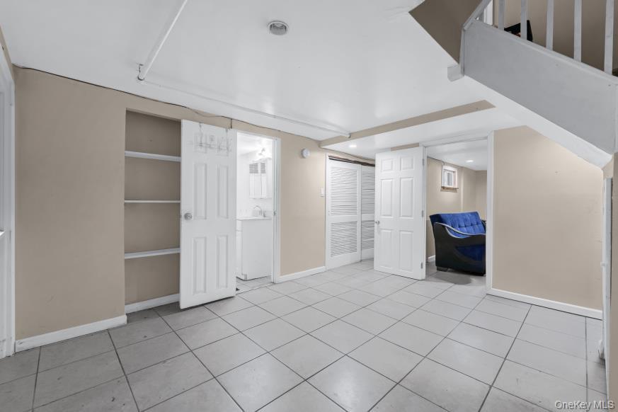 Single Family 104th  Brooklyn, NY 11236, MLS-960379-10