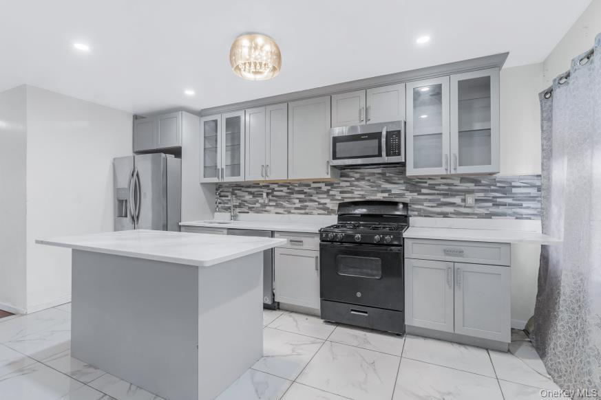 Single Family 104th  Brooklyn, NY 11236, MLS-960379-5