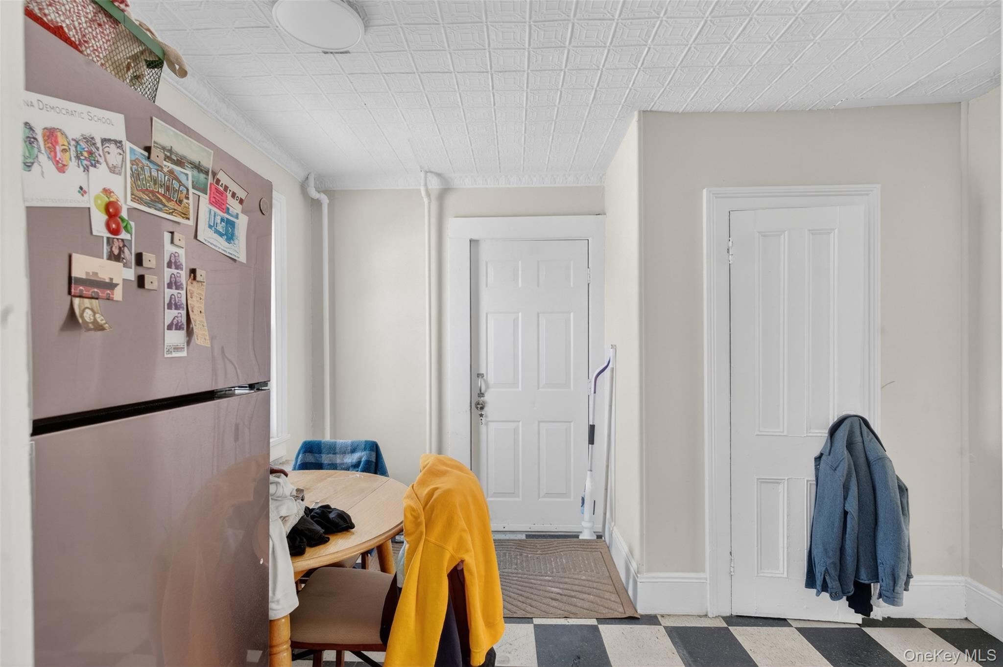 Single Family Albany  Ulster County, NY 12401, MLS-960402-12