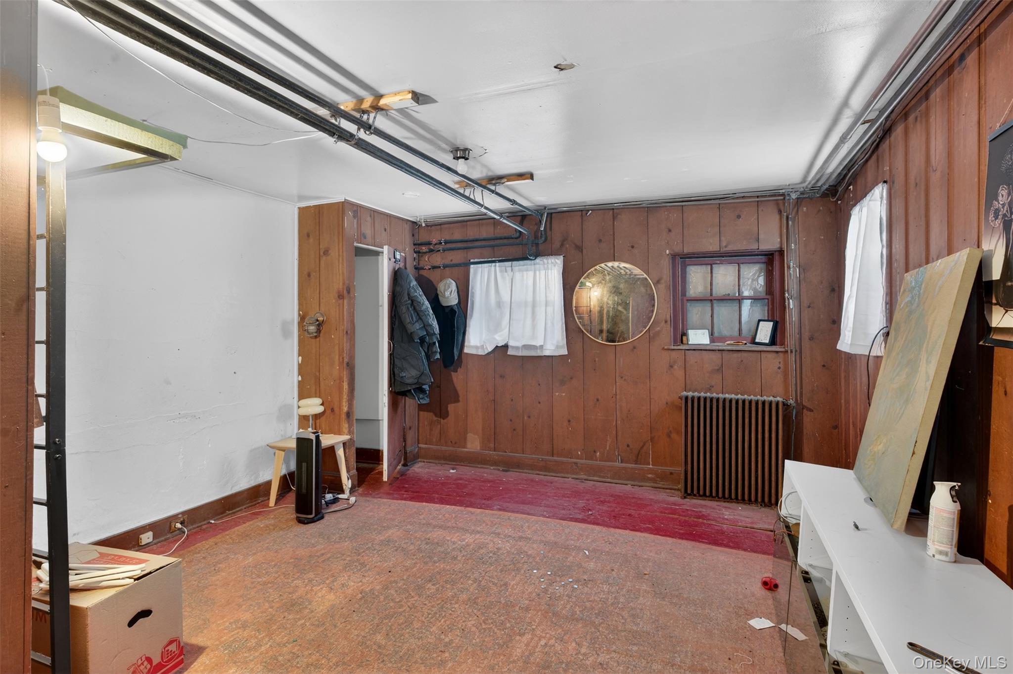 Single Family Albany  Ulster County, NY 12401, MLS-960402-22