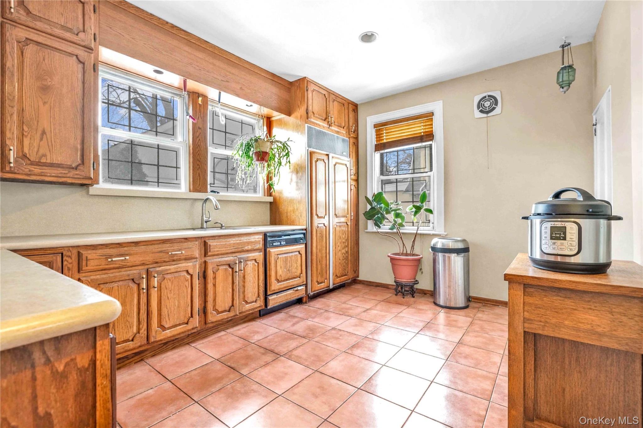 Single Family 162nd Queens, NY 11358, MLS-960442-12