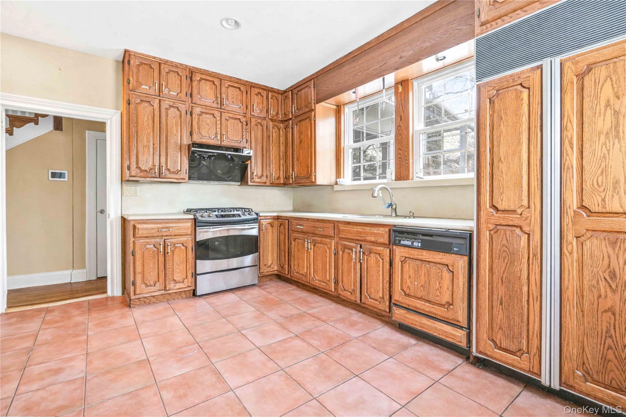 Single Family 162nd Queens, NY 11358, MLS-960442-13