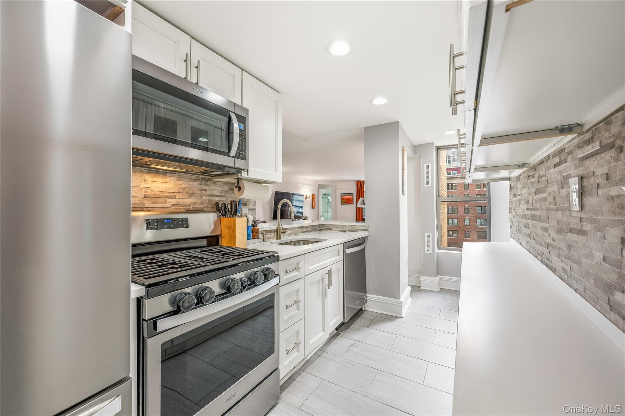 Condo 88th  Manhattan, NY 10128, MLS-960469-6