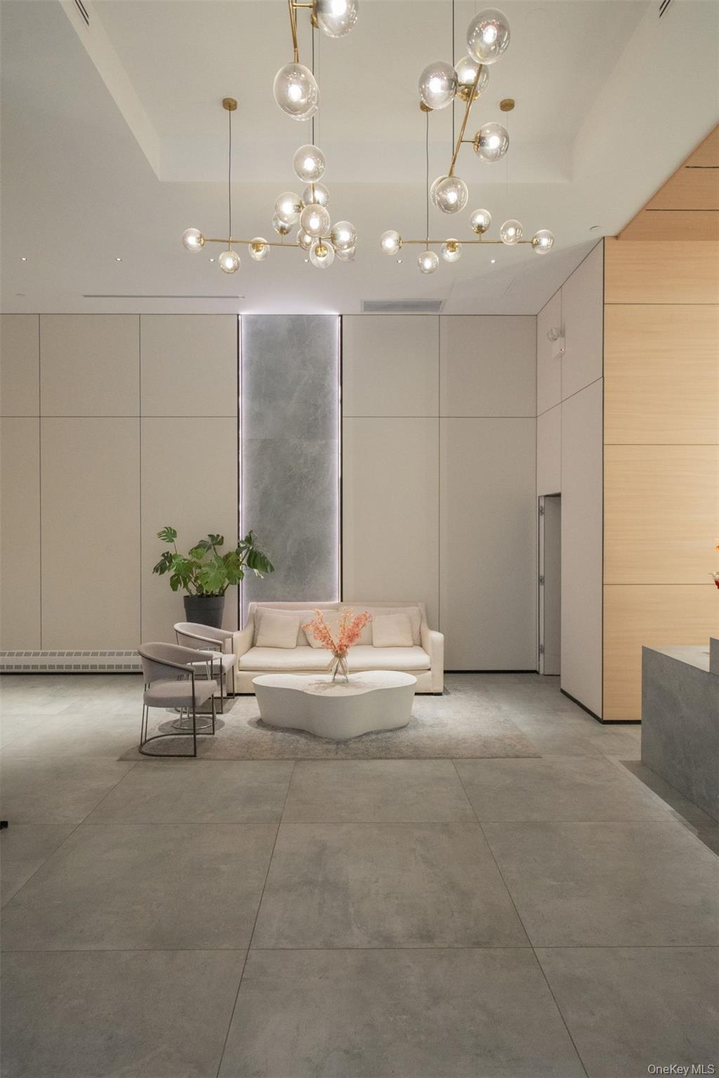 Condo Northern Blvd  Queens, NY 11354, MLS-960482-21