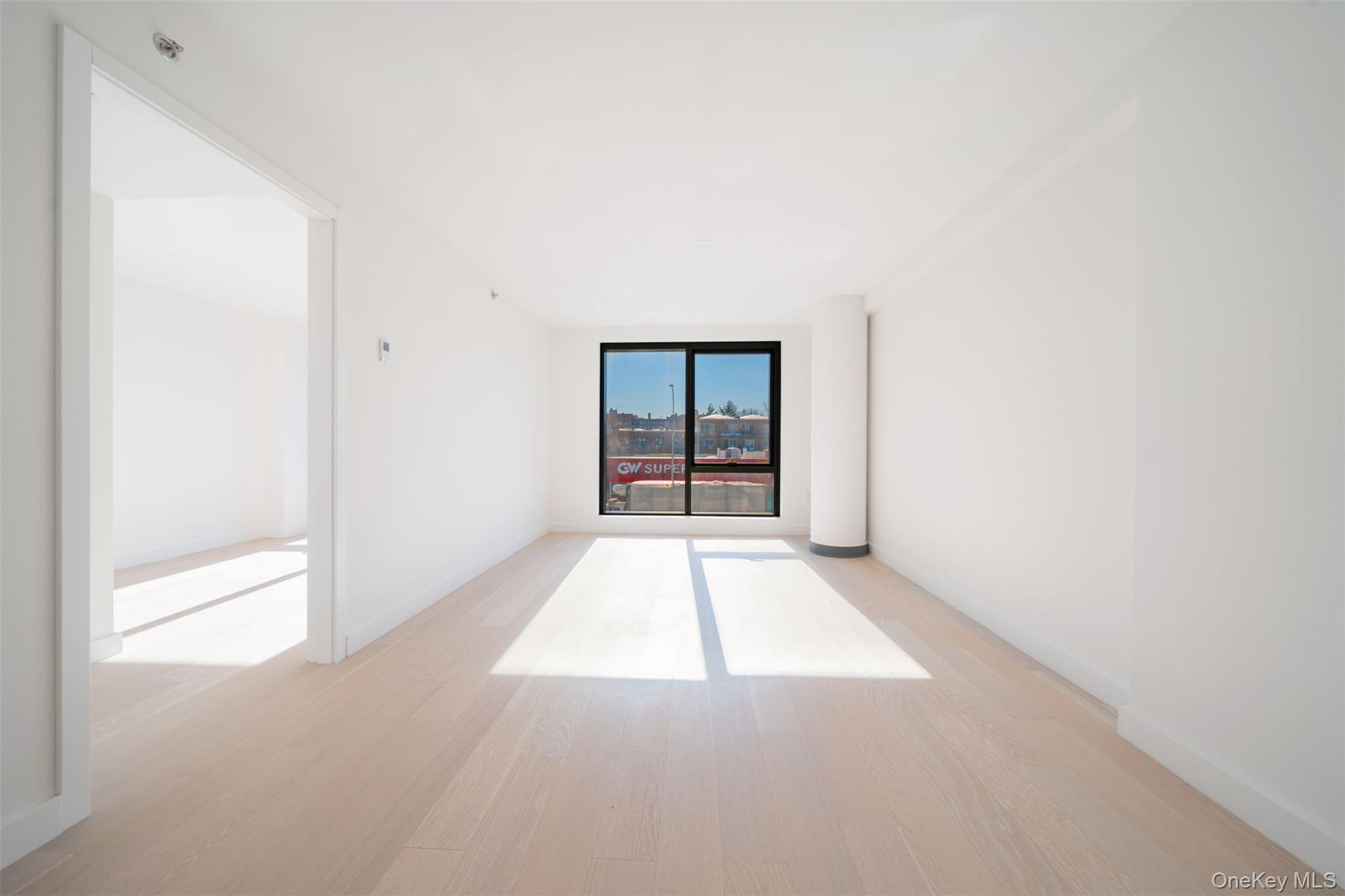 Condo Northern Blvd  Queens, NY 11354, MLS-960482-5