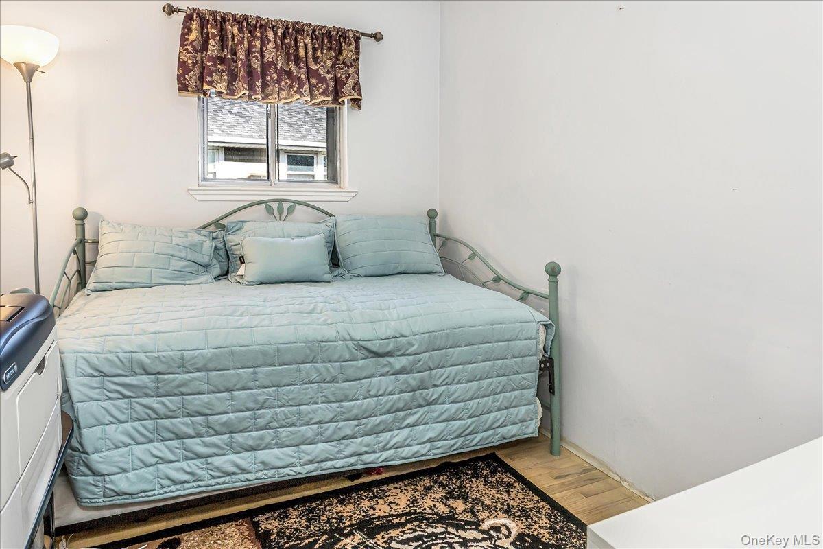 Single Family Unqua  Nassau County, NY 11758, MLS-960504-11