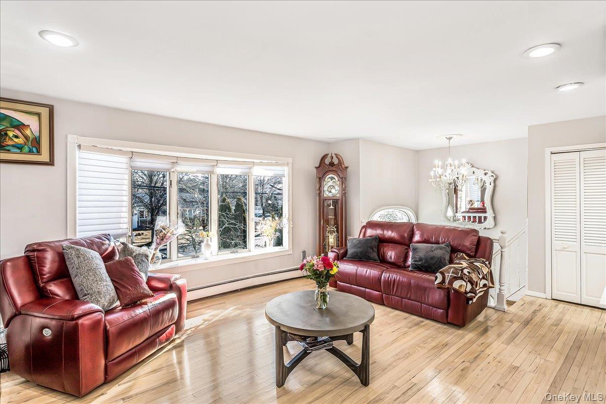 Single Family Unqua  Nassau County, NY 11758, MLS-960504-6