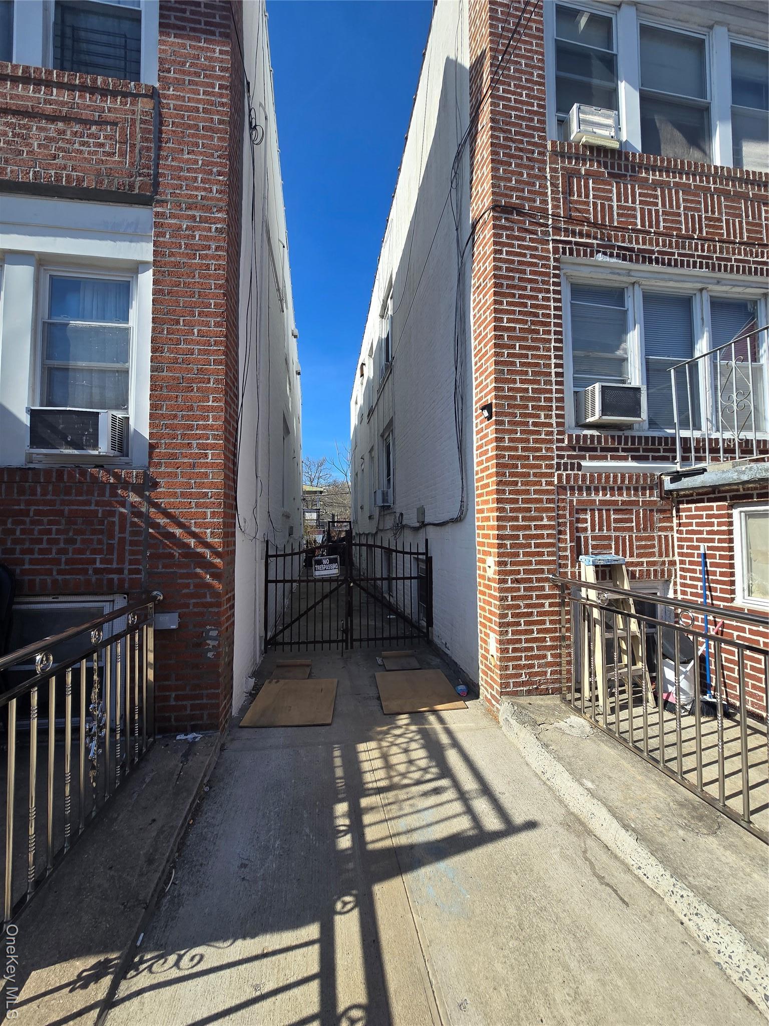 Single Family Brighton 4th Brooklyn, NY 11235, MLS-960527-7