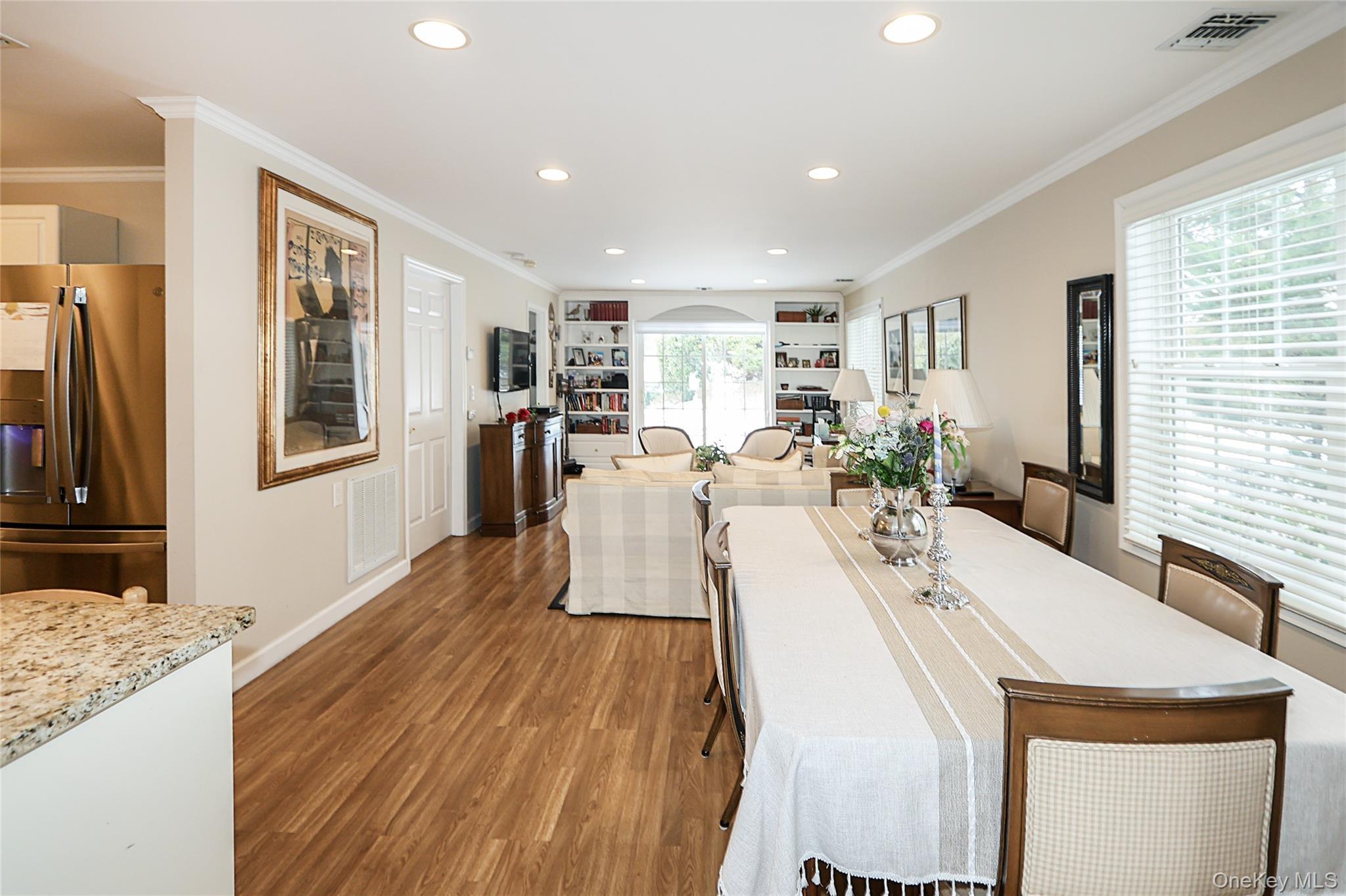 Condo Madeira  Suffolk County, NY 11747, MLS-960544-8