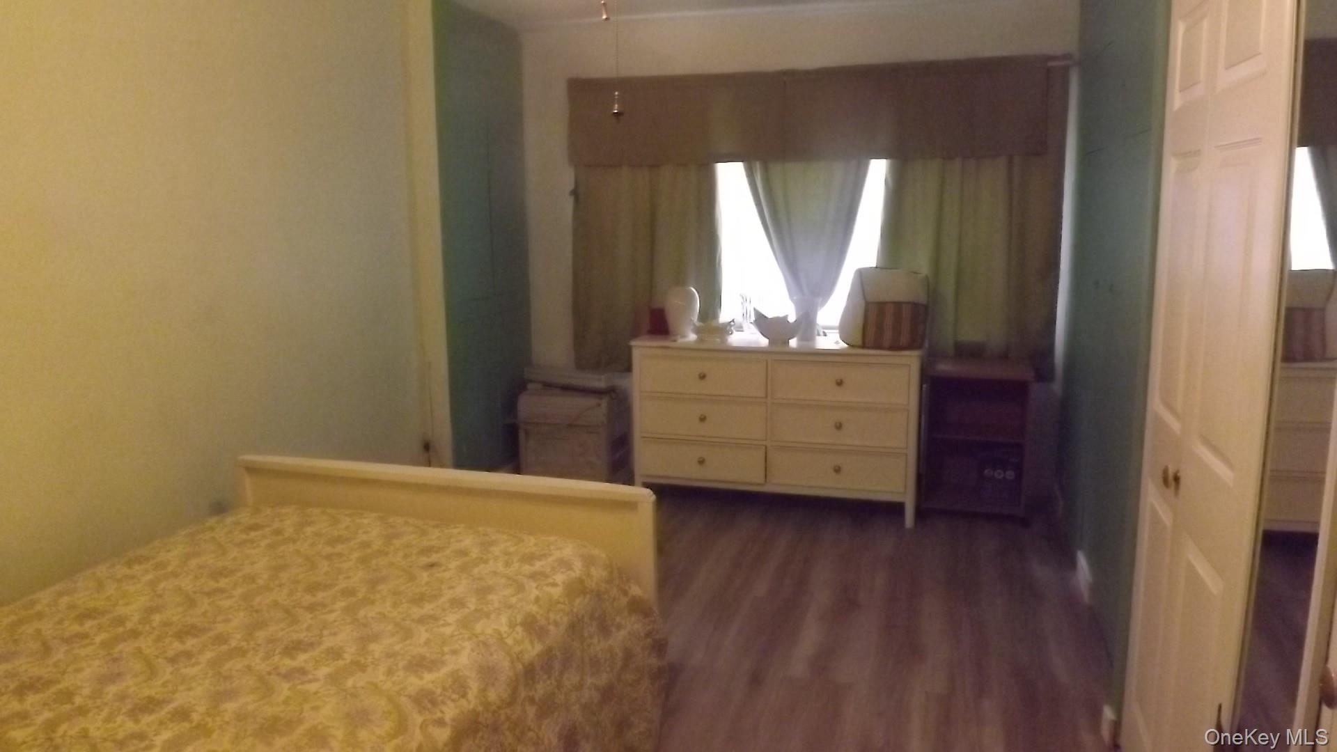 Single Family Haight Bronx, NY 10461, MLS-960563-5