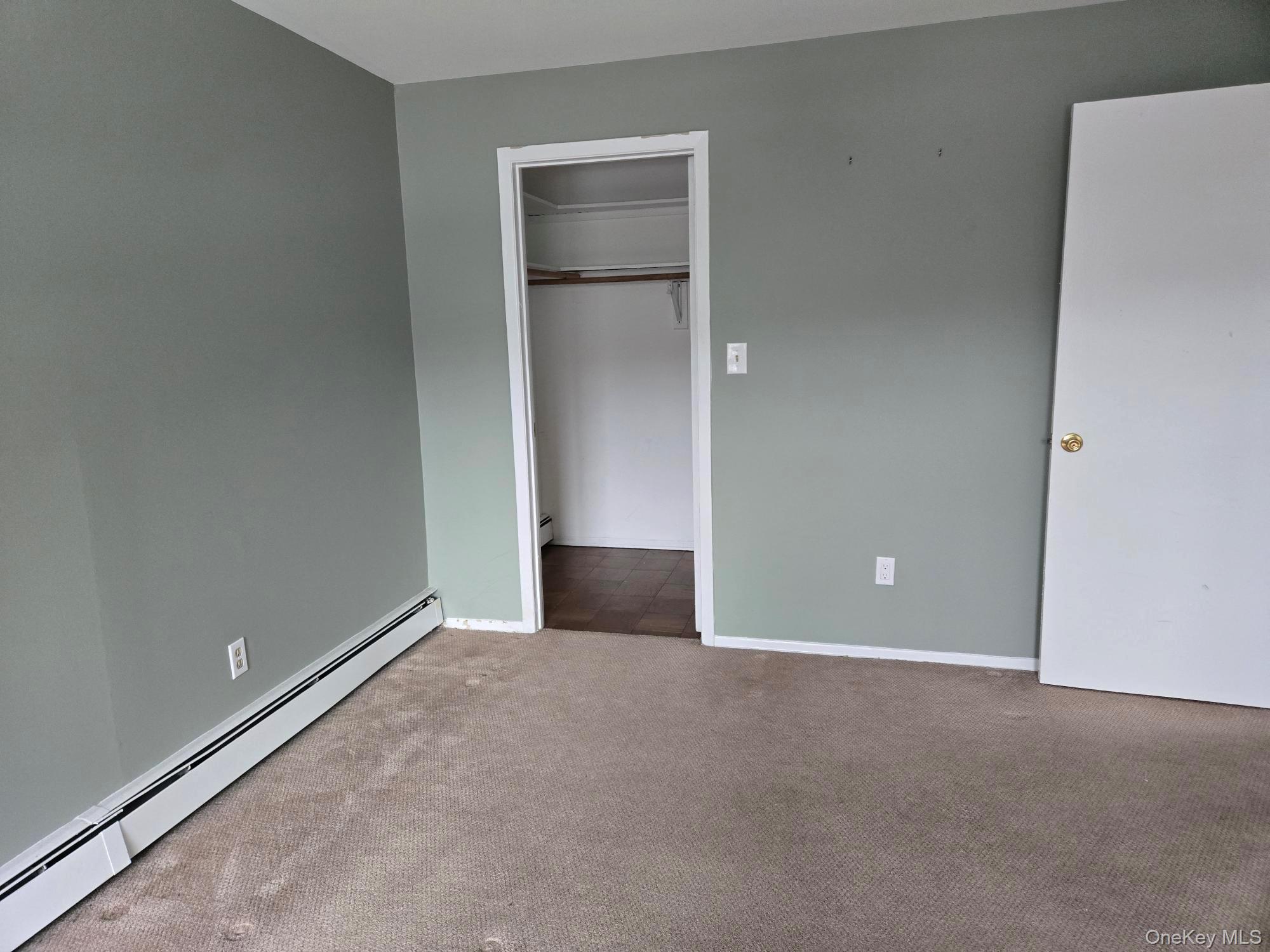 Coop Crompond  Westchester County, NY 10566, MLS-960574-11