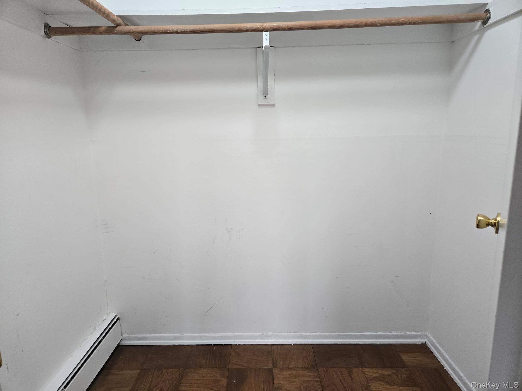 Coop Crompond  Westchester County, NY 10566, MLS-960574-12