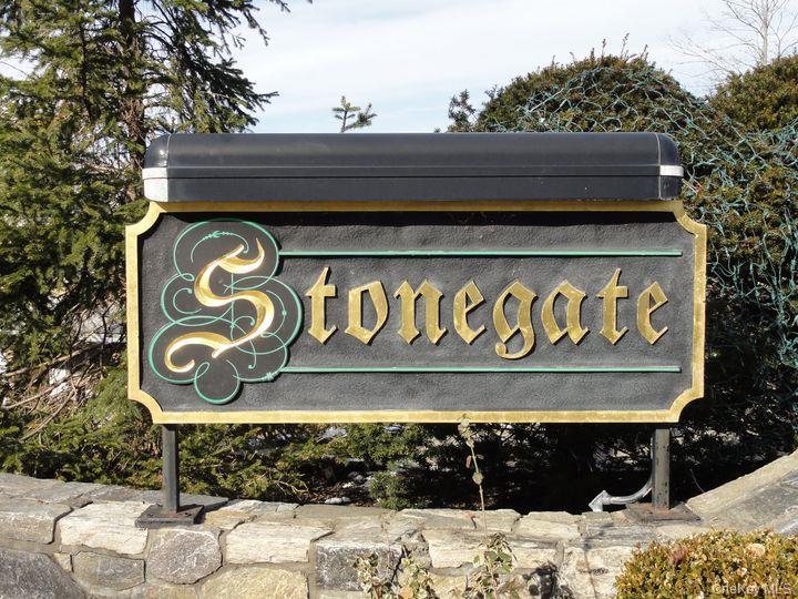 Coop Crompond  Westchester County, NY 10566, MLS-960574-20