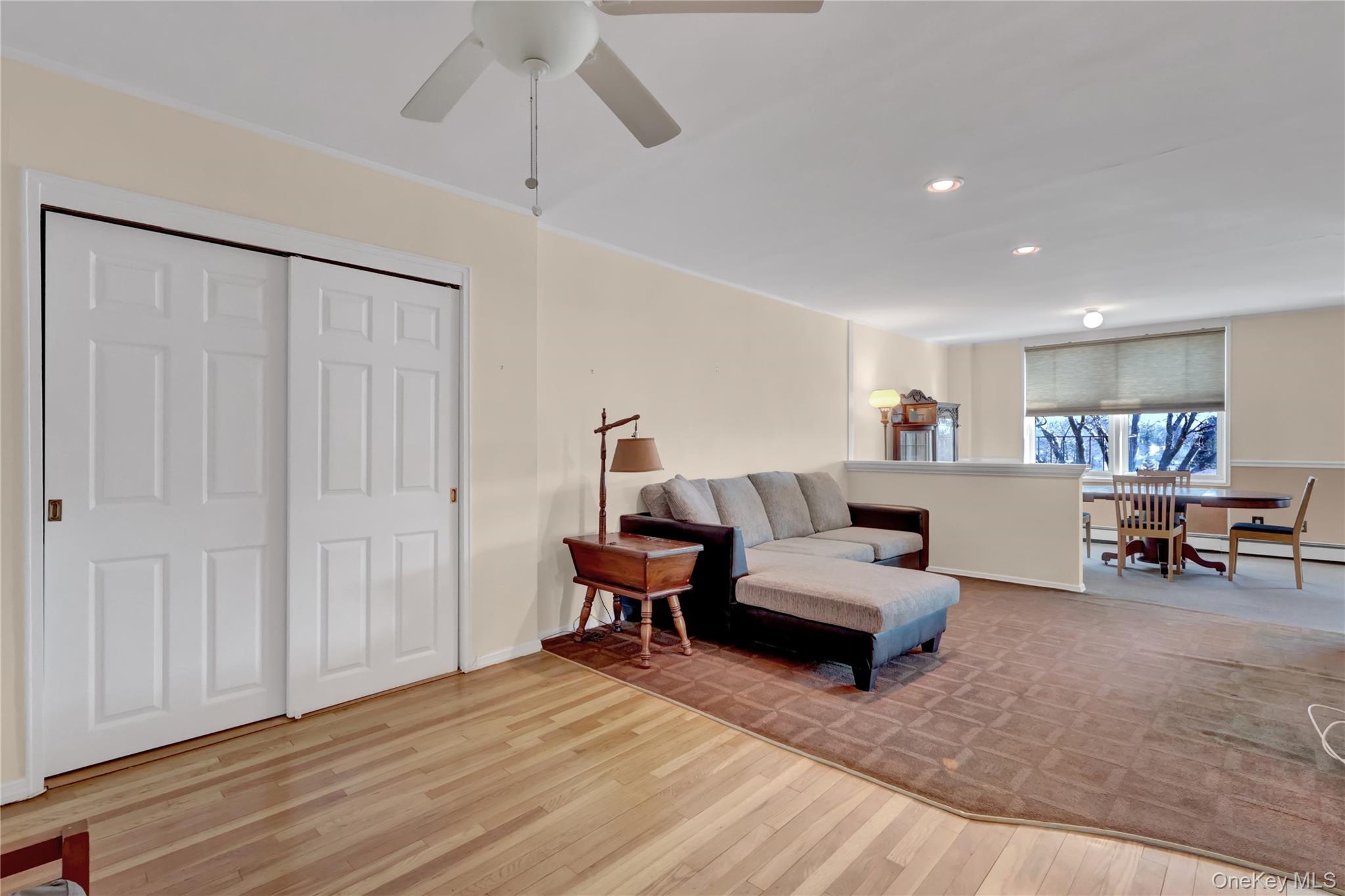 Coop Little Neck Parkway  Queens, NY 11362, MLS-960581-11