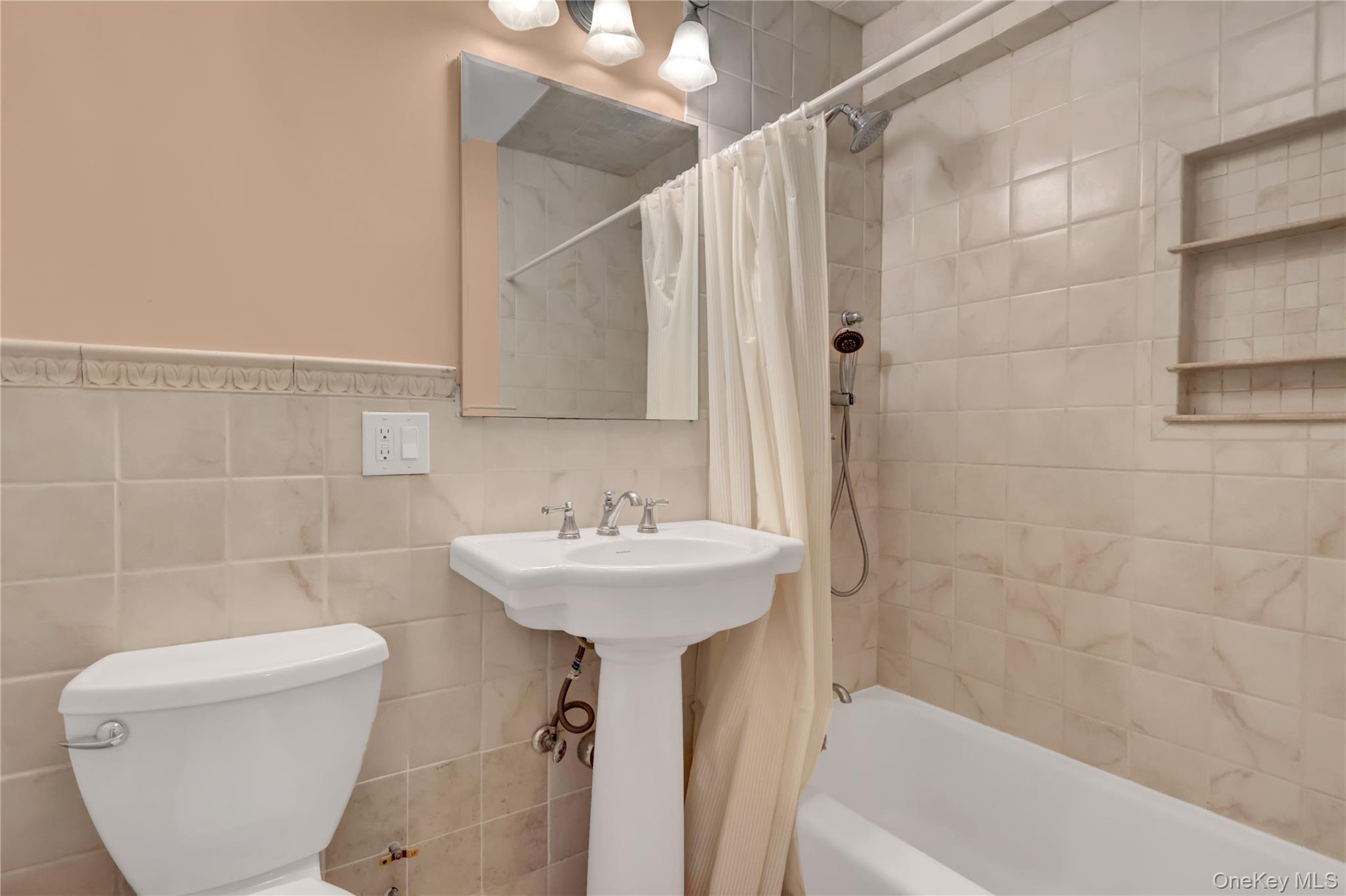 Coop Little Neck Parkway  Queens, NY 11362, MLS-960581-23