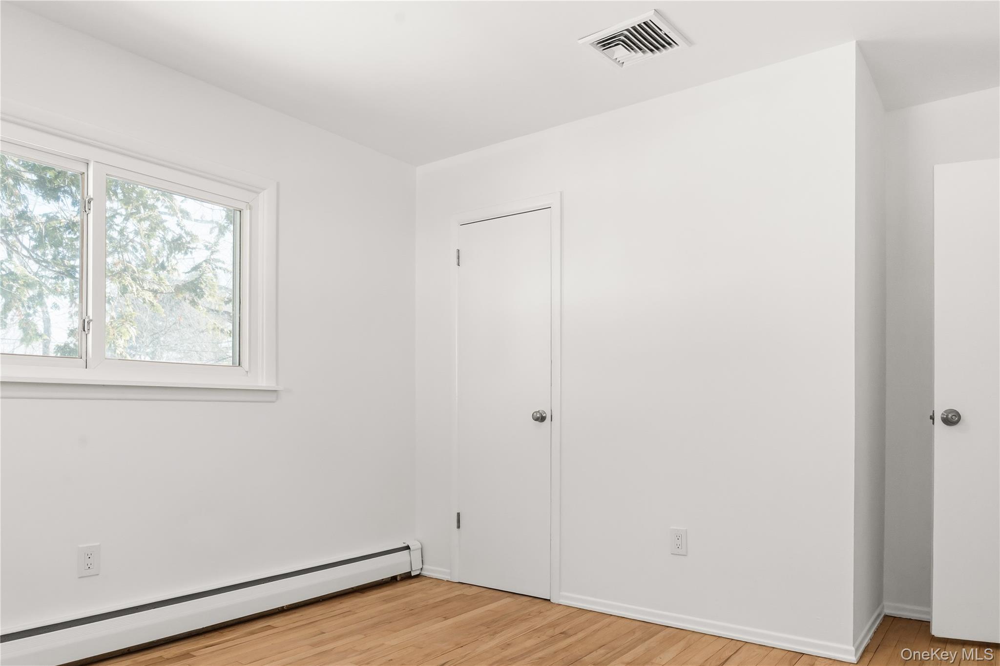 Single Family Ohioville  Ulster County, NY 12561, MLS-960603-14