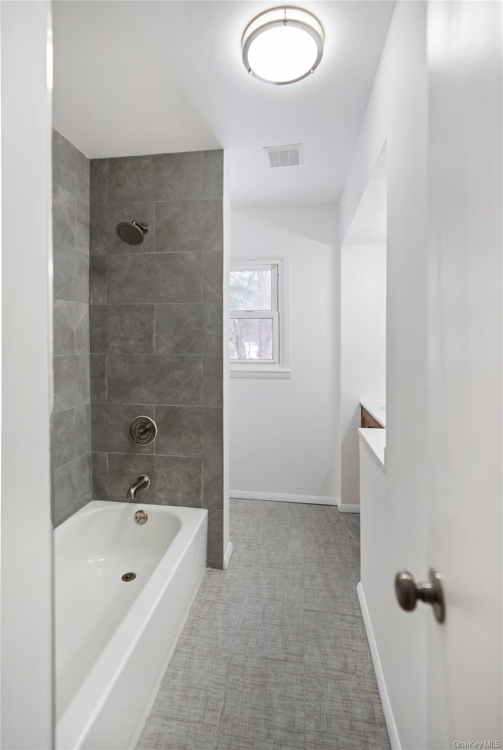 Single Family Ohioville  Ulster County, NY 12561, MLS-960603-9