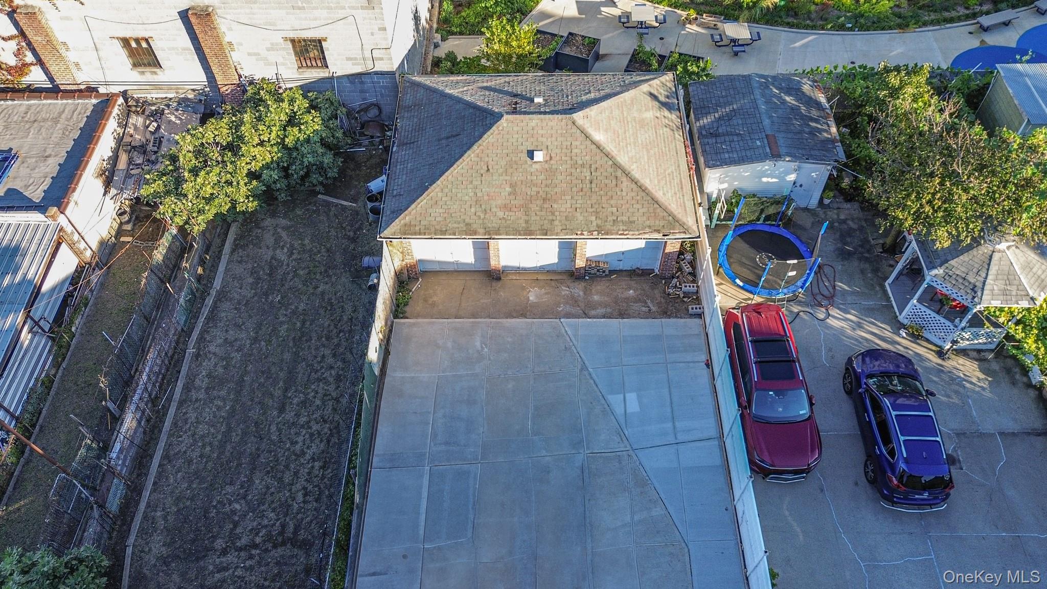 Single Family Richardson Bronx, NY 10470, MLS-960605-18