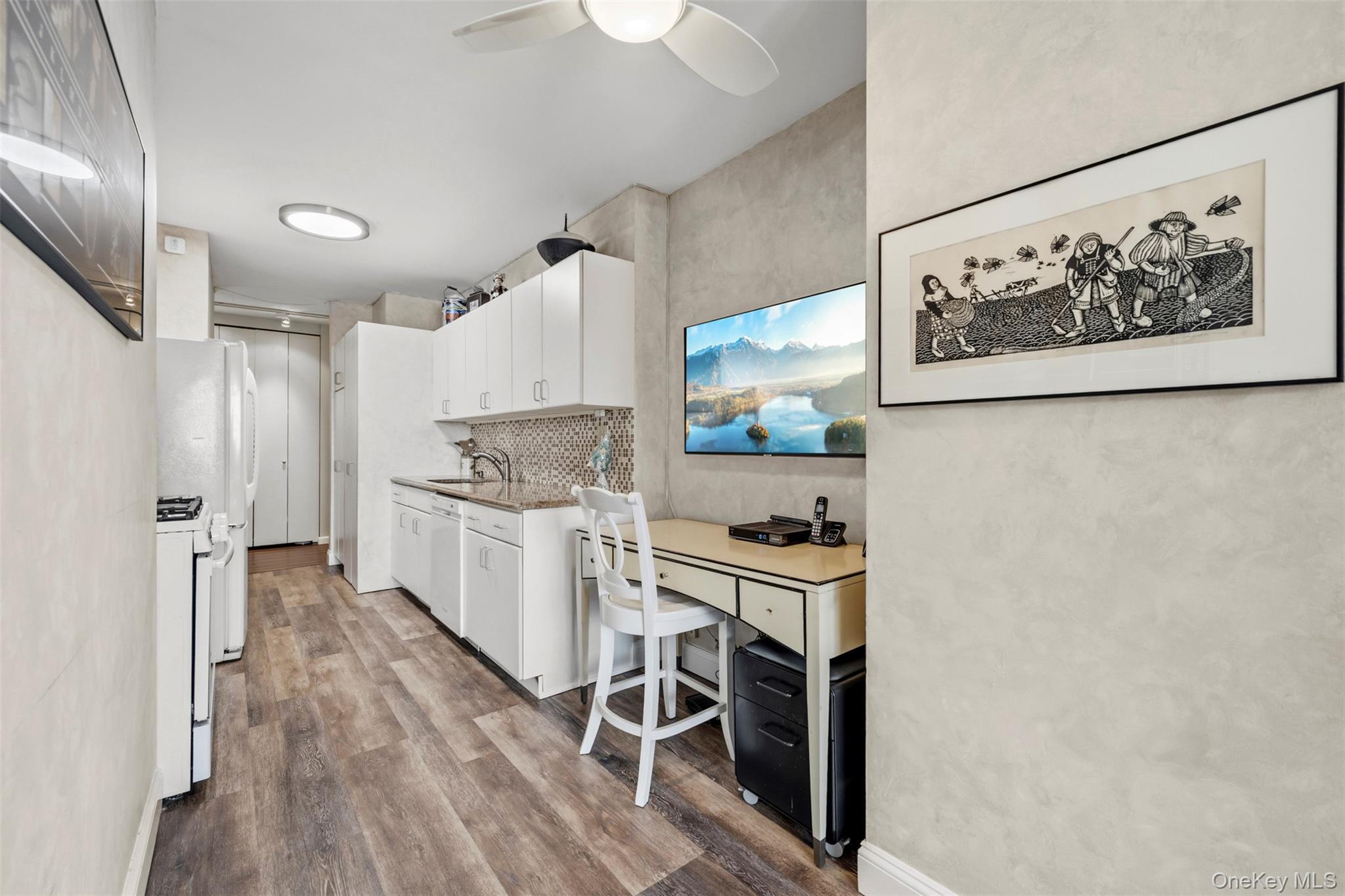 Coop Grand Central  Queens, NY 11005, MLS-960622-14