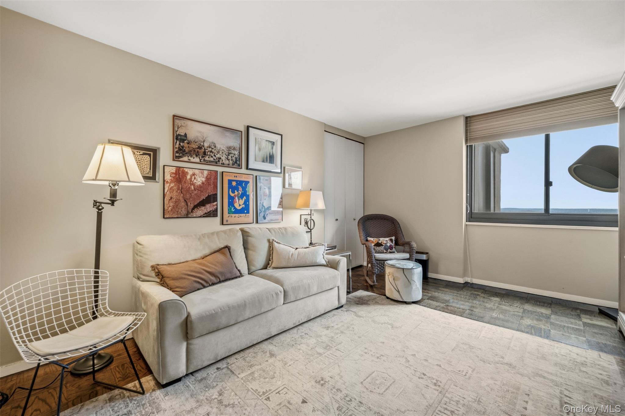 Coop Grand Central  Queens, NY 11005, MLS-960622-21