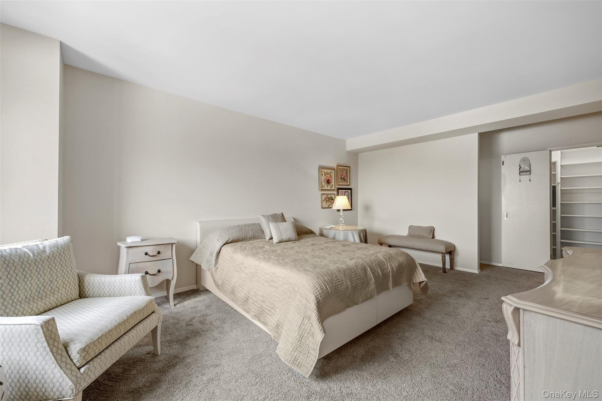 Coop Grand Central  Queens, NY 11005, MLS-960622-25