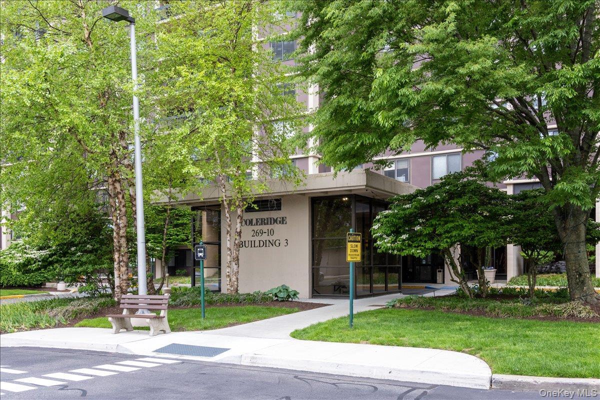 Coop Grand Central  Queens, NY 11005, MLS-960622-3