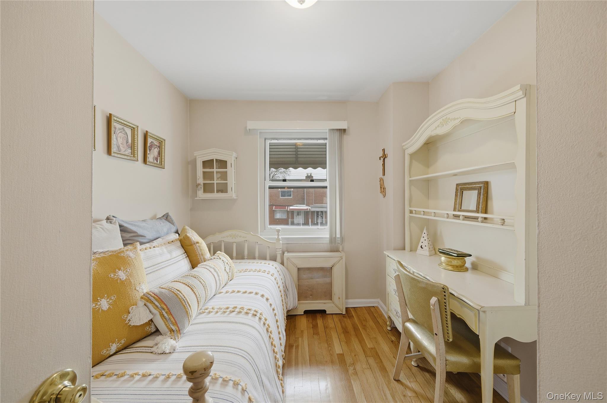 Single Family Young  Bronx, NY 10469, MLS-960639-16