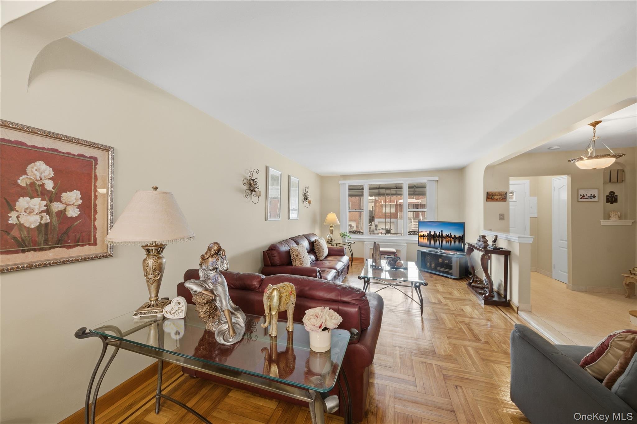 Single Family Young  Bronx, NY 10469, MLS-960639-4