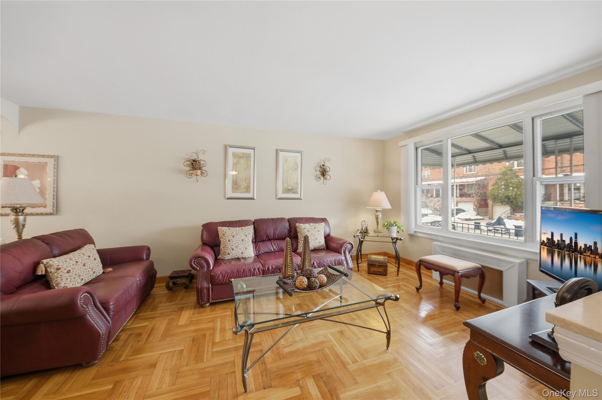 Single Family Young  Bronx, NY 10469, MLS-960639-5