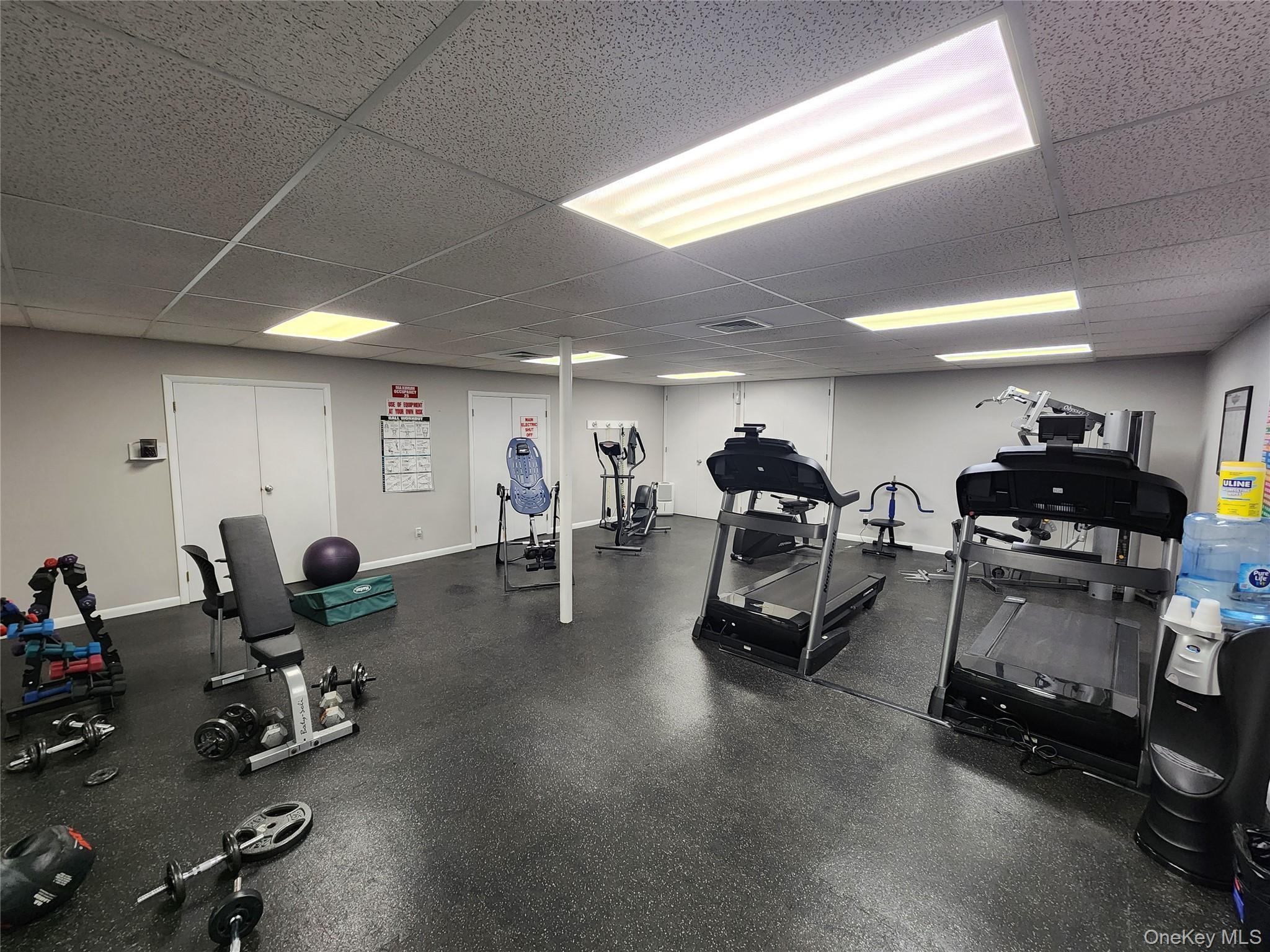 Single Family Ave  Suffolk County, NY 11901, MLS-960641-18