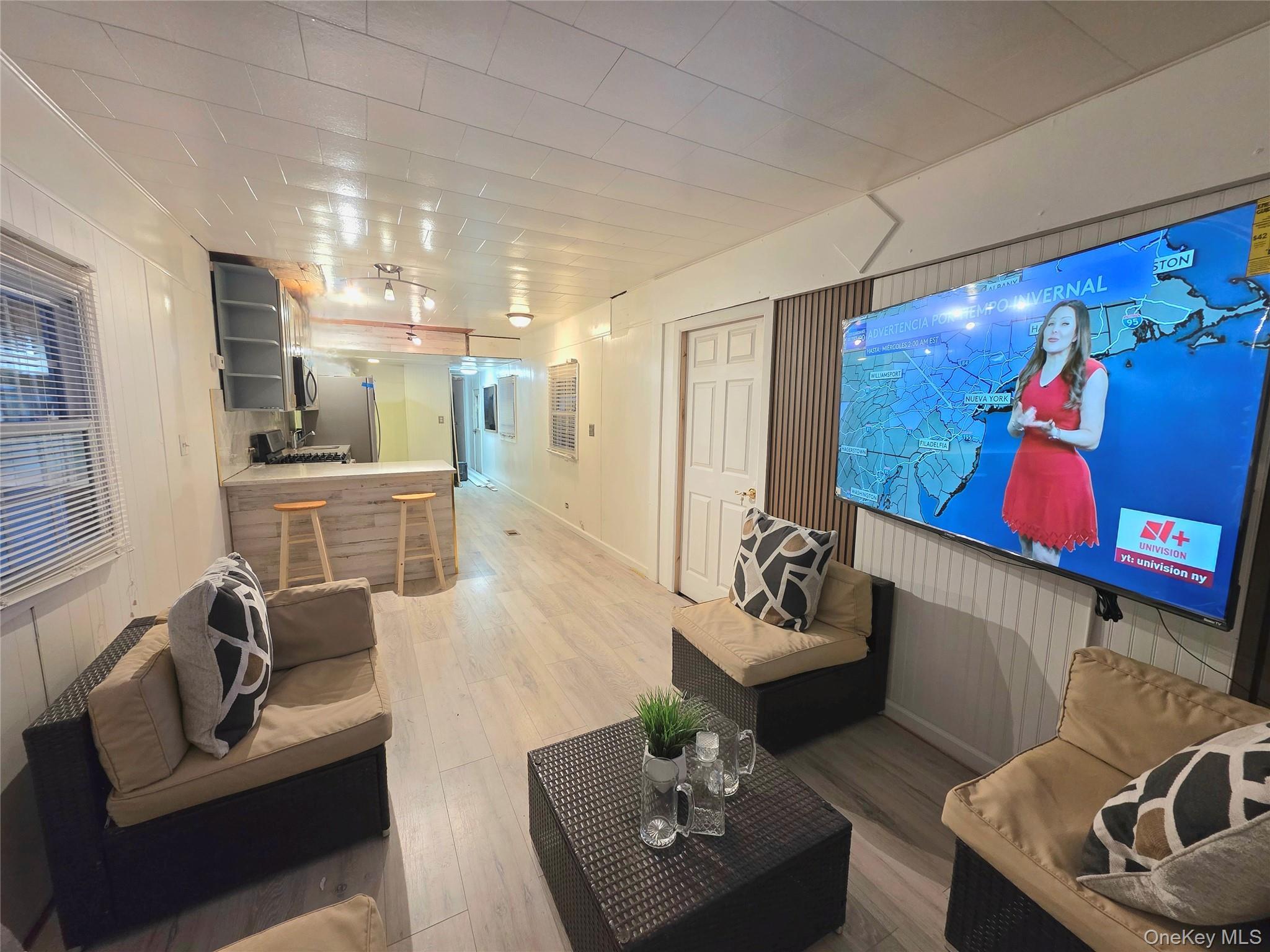 Single Family Ave  Suffolk County, NY 11901, MLS-960641-2