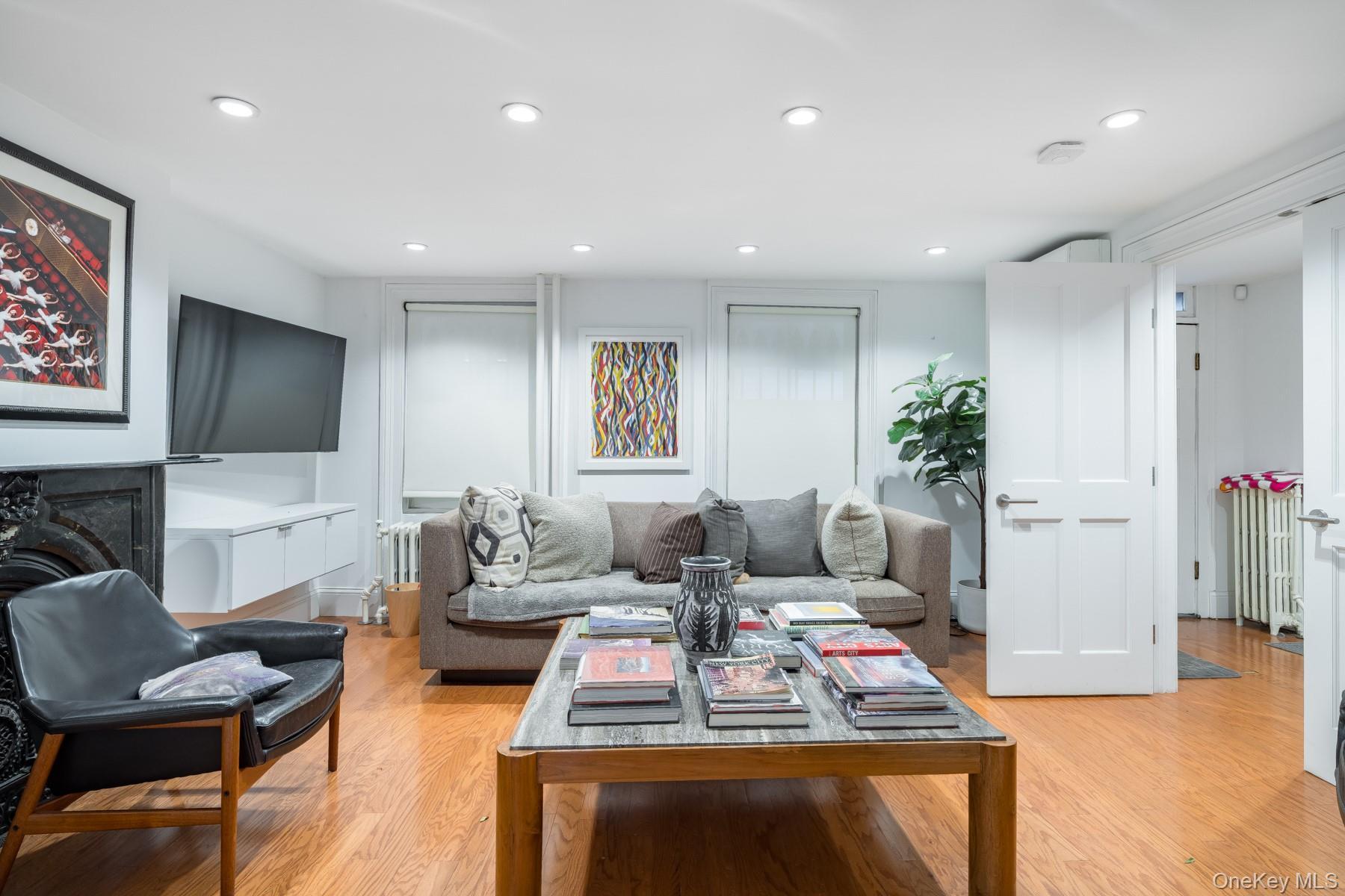 Single Family 128th  Manhattan, NY 10035, MLS-960656-15