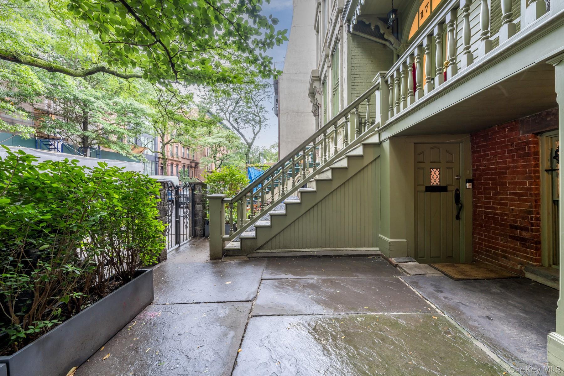 Single Family 128th  Manhattan, NY 10035, MLS-960656-3