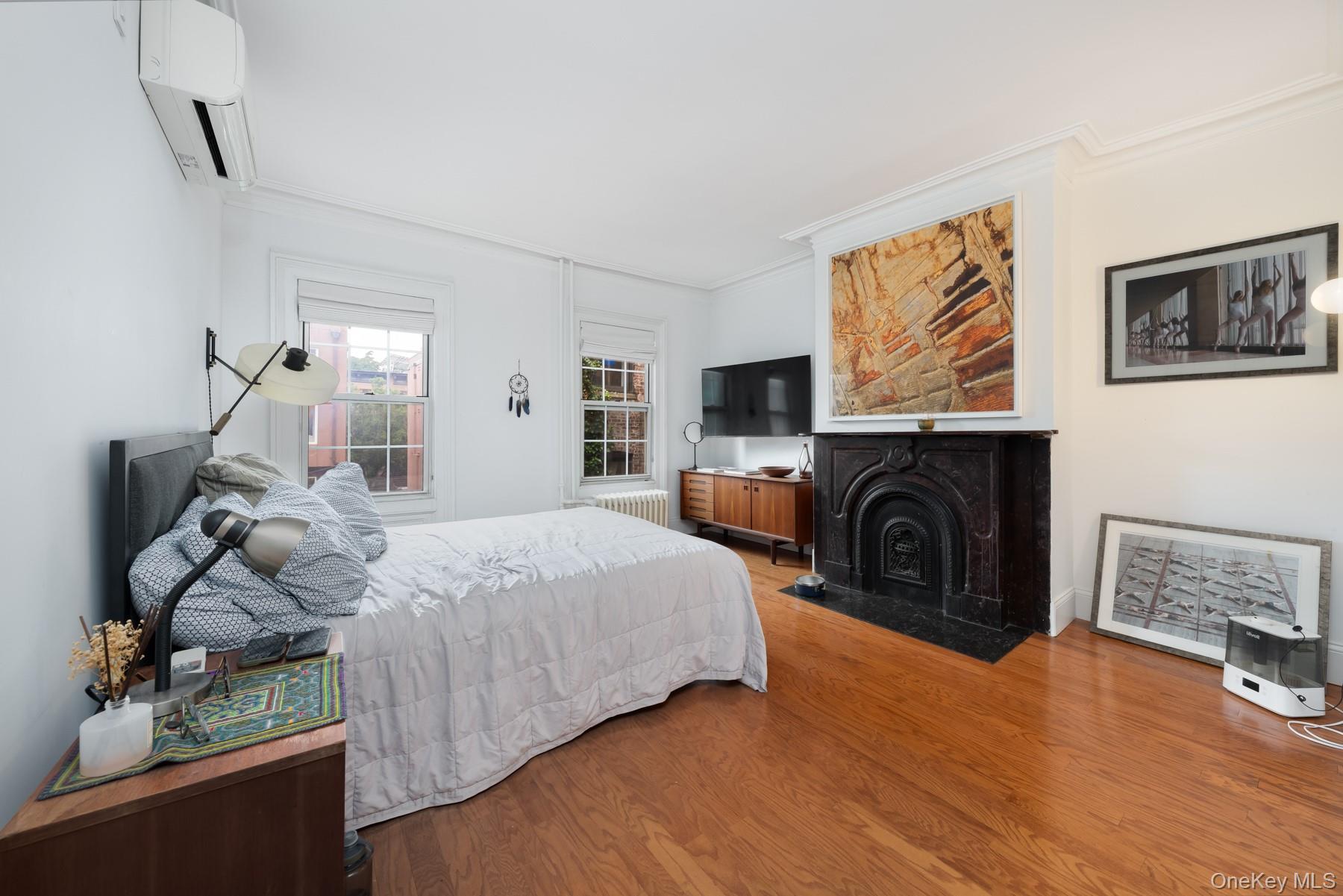 Single Family 128th  Manhattan, NY 10035, MLS-960656-33