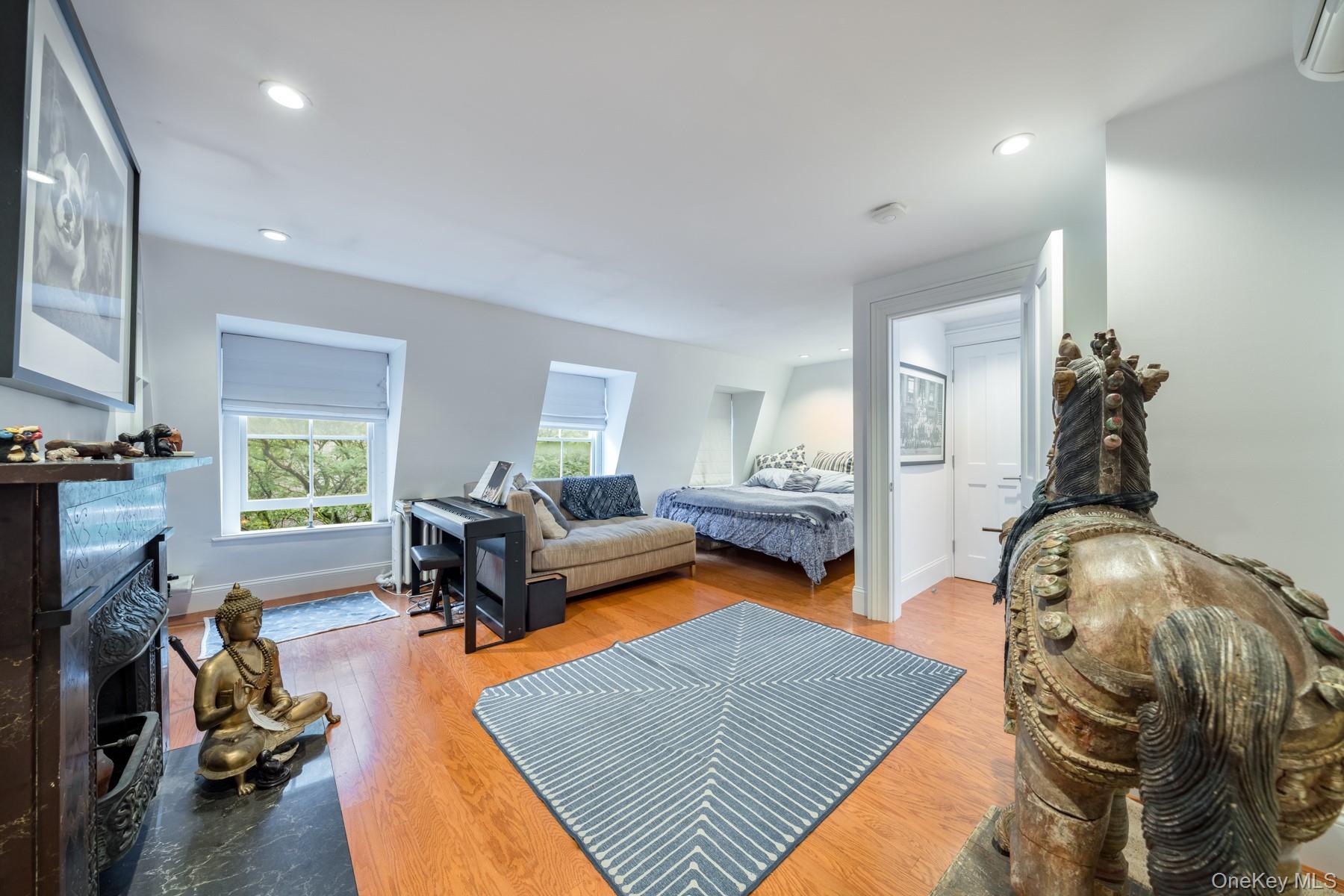 Single Family 128th  Manhattan, NY 10035, MLS-960656-39