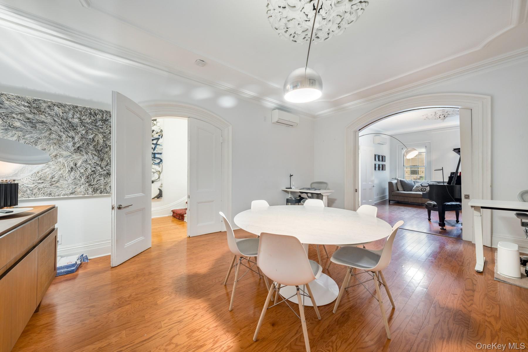 Single Family 128th  Manhattan, NY 10035, MLS-960656-8