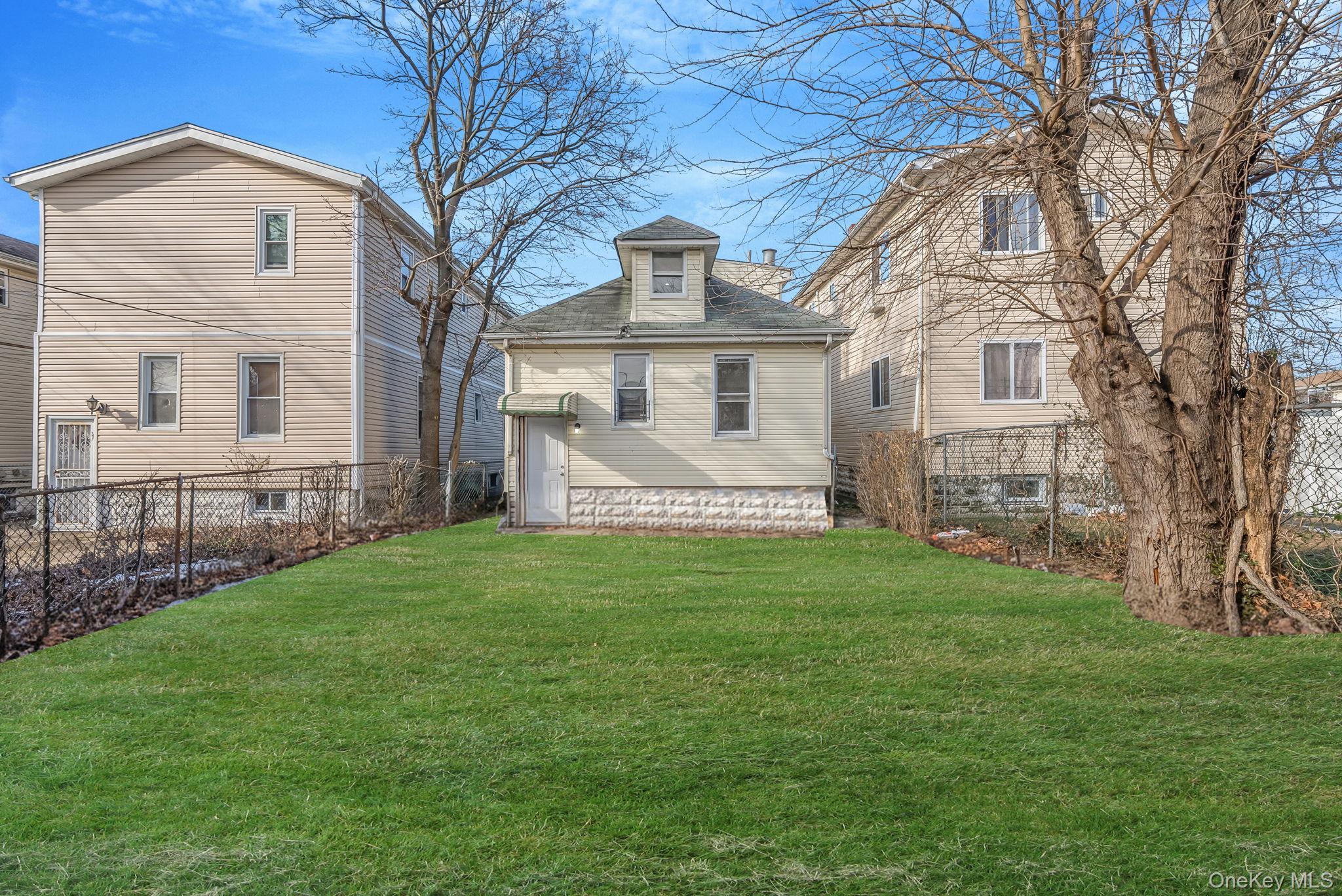 Single Family 119th  Queens, NY 11434, MLS-960663-22