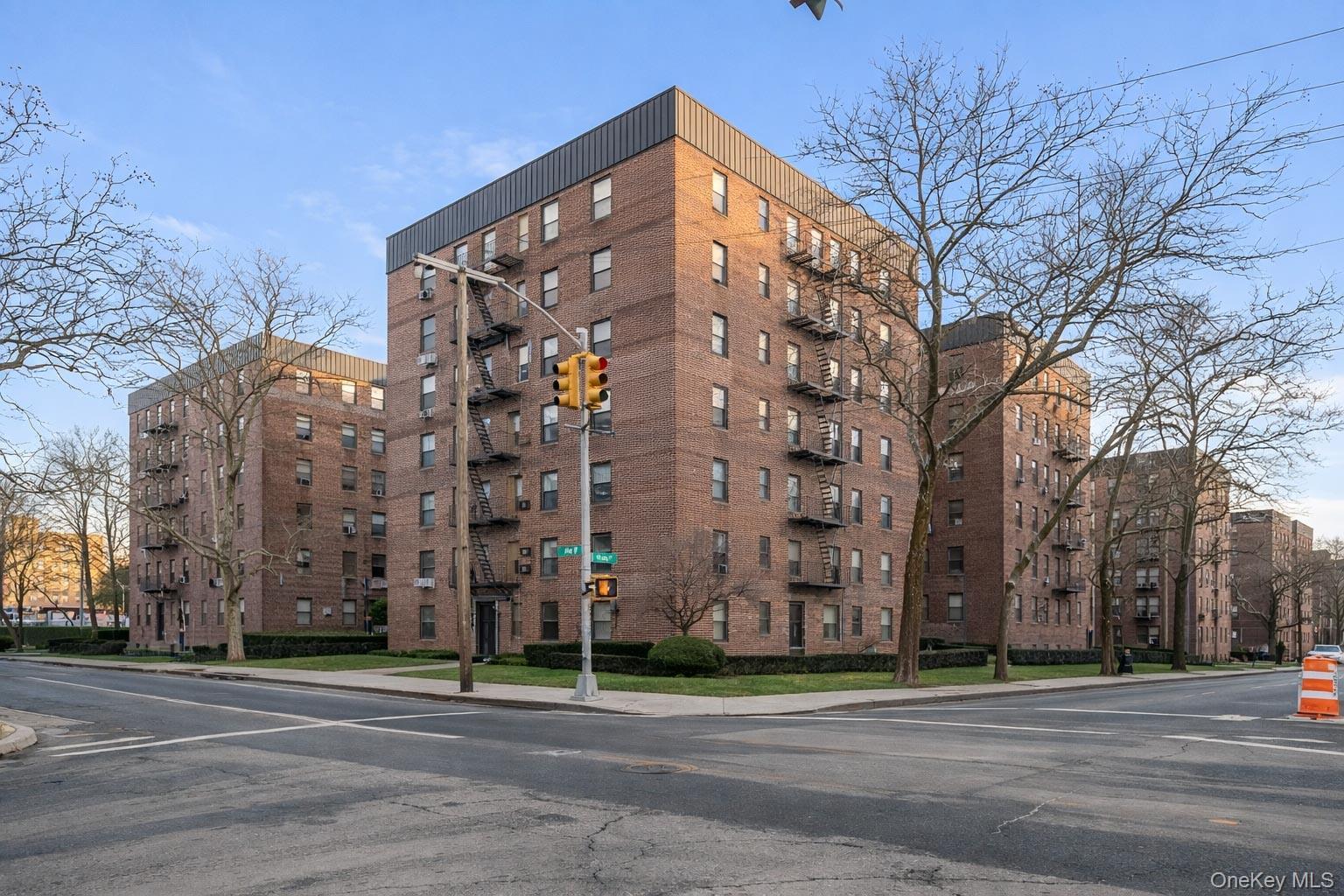 Coop Bragg Brooklyn, NY 11229, MLS-960716-10