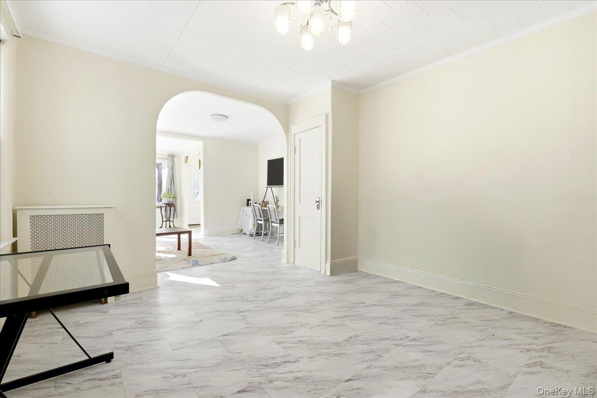 Single Family Manse  Queens, NY 11375, MLS-960720-10