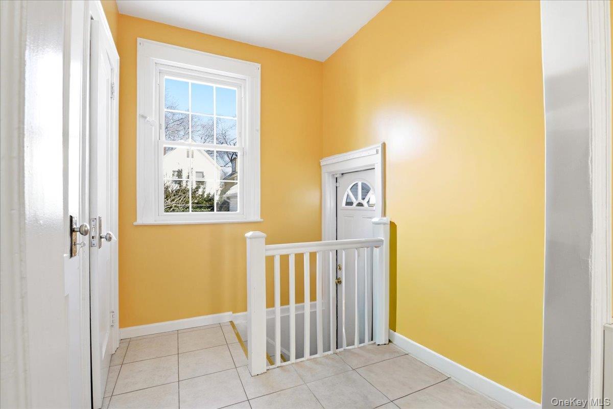 Single Family Manse  Queens, NY 11375, MLS-960720-17