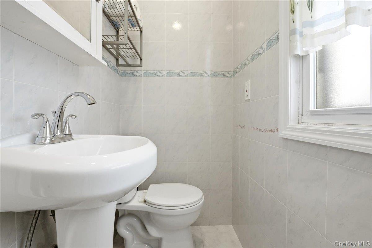 Single Family Manse  Queens, NY 11375, MLS-960720-18