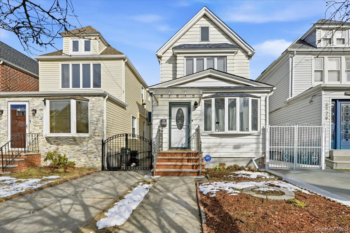 Single Family Manse  Queens, NY 11375, MLS-960720-2