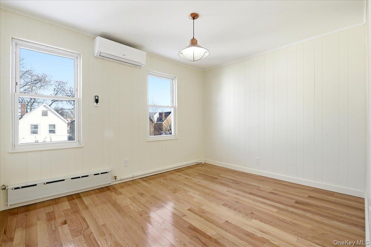 Single Family Manse  Queens, NY 11375, MLS-960720-20