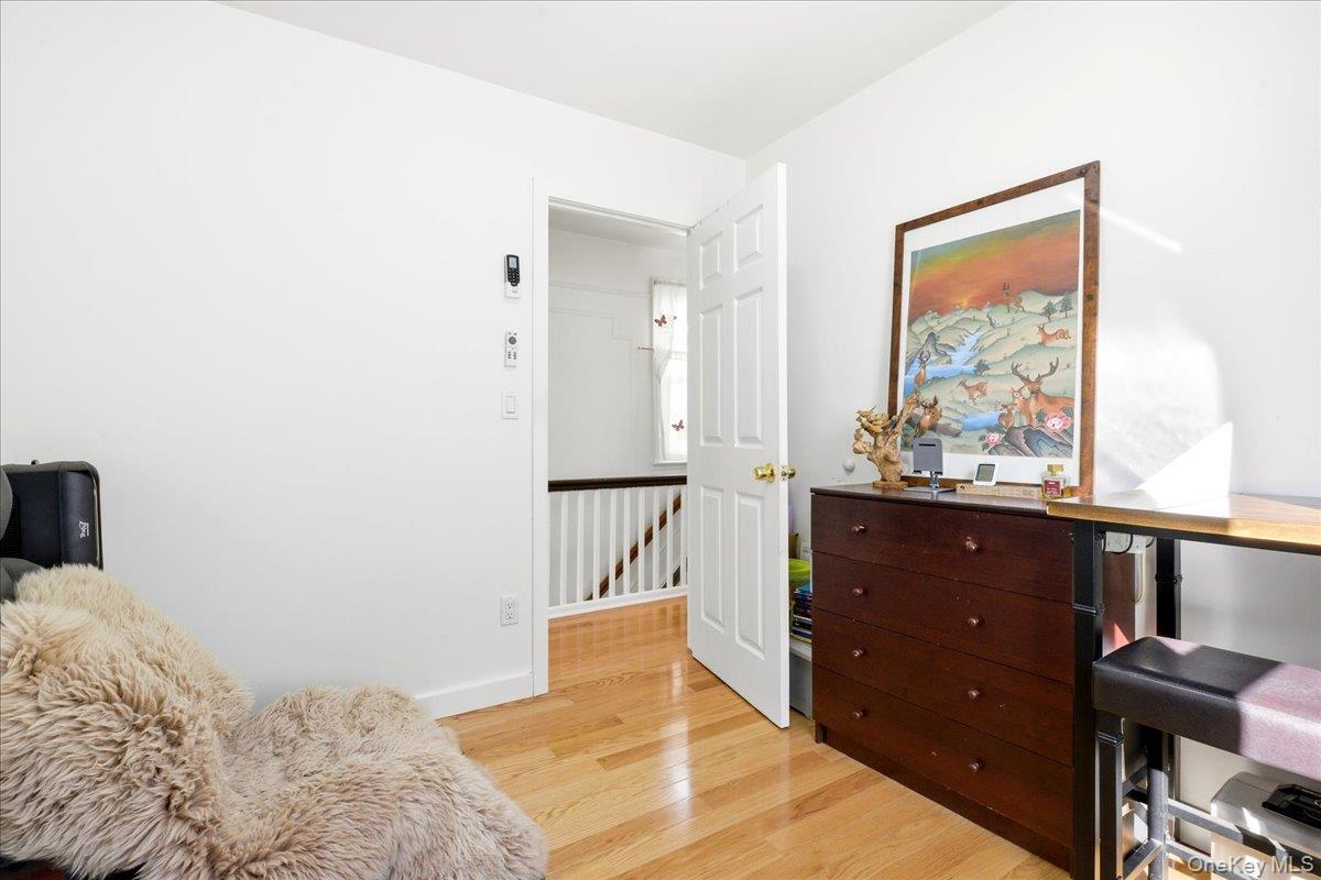 Single Family Manse  Queens, NY 11375, MLS-960720-26