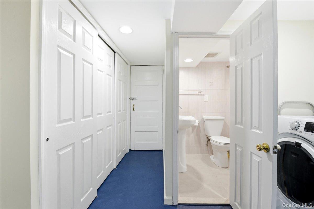 Single Family Manse  Queens, NY 11375, MLS-960720-36