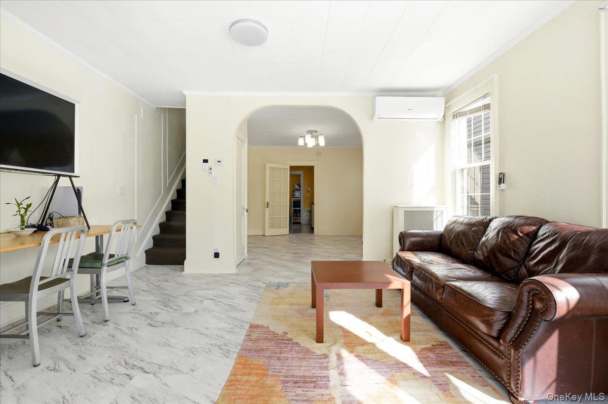 Single Family Manse  Queens, NY 11375, MLS-960720-8